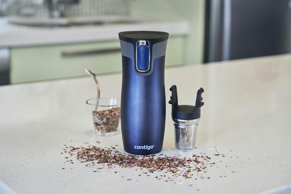 Contigo West Loop stainless steel body resists condensation.