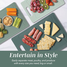 Cook With Color non-slip rubber feet prevent slipping during prep.