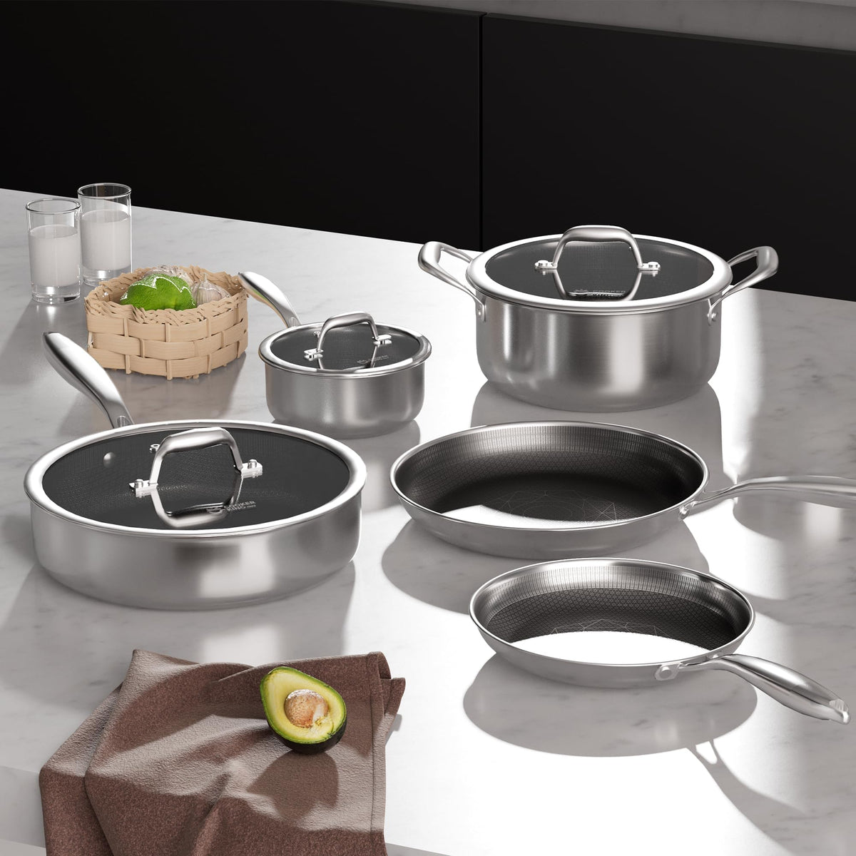 COOKER KING induction-compatible cookware works with any hob and oven-safe.