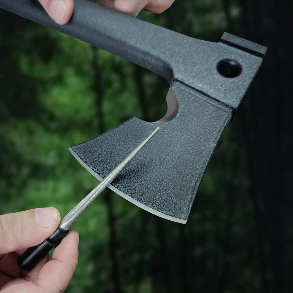 Cool Hand sharpener gut hook sharpening close-up highlights versatile tool compatibility.