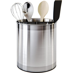 Cooler Kitchen rubberized feet protect counters from scratches during use.