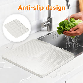 COPLIB heat-resistant silicone withstands up to 450°F for hot trays.