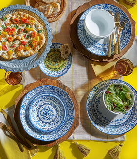 Portofino plates demonstrating chip resistance for everyday use.
