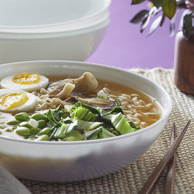 Corelle Versa Bowl showing 46 oz capacity for hearty one-dish meals.