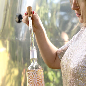 Corkcicle Air Wine Bottle Chiller demonstrates 15-minute cellar-temp for red wine
