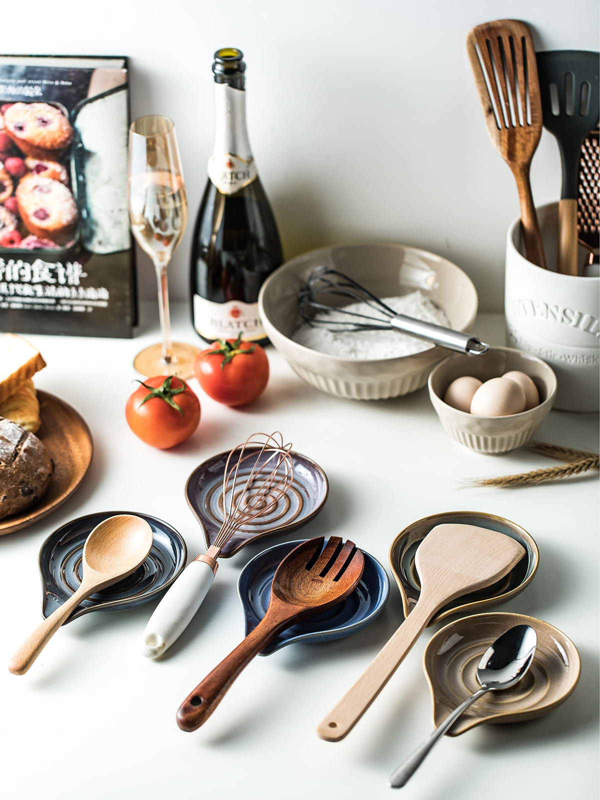 Cormomu gift-ready spoon holder suits housewarmings and kitchen lovers