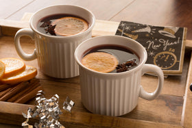 CorningWare 20oz stoneware mugs show durability and stain resistance.