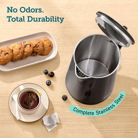 Cosori seamless inner shell is easy to clean and reduces residue.