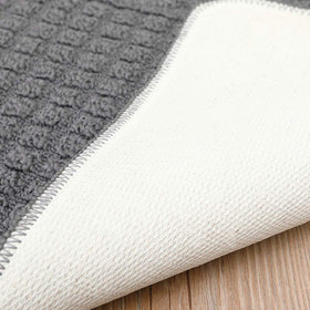 COSY HOMEER durable polypropylene mat maintains cushion over time.