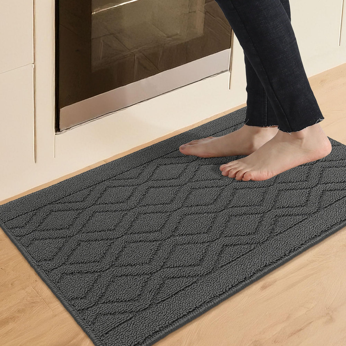 COSY HOMEER kitchen mat with absorbent polypropylene texture keeps floors clean after spills.