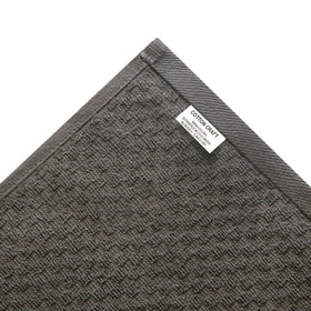 COTTON CRAFT 16x28 inches towels size reference.