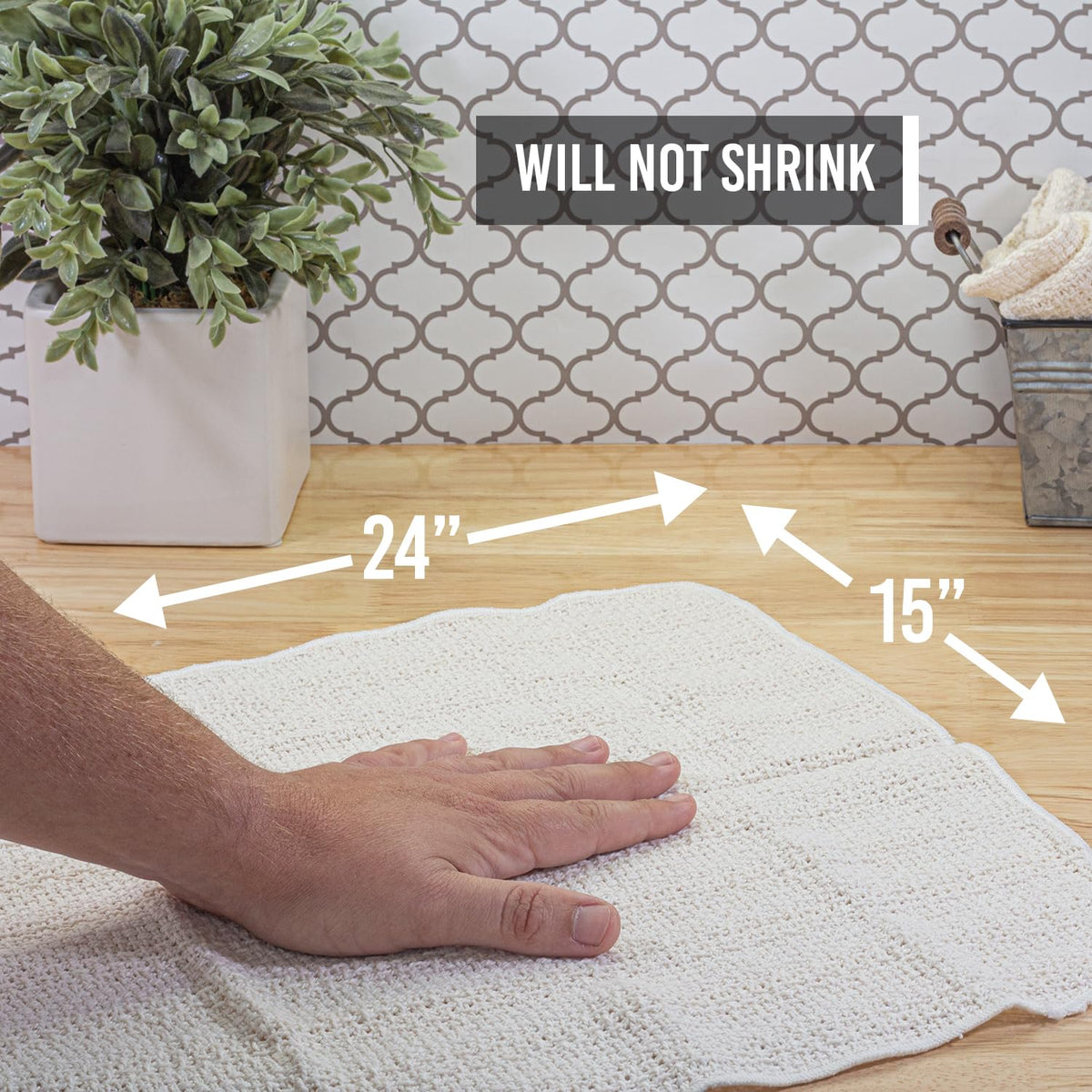 Country Cottons Old Fashion towel close-up texture highlights softness and lint-free surface.