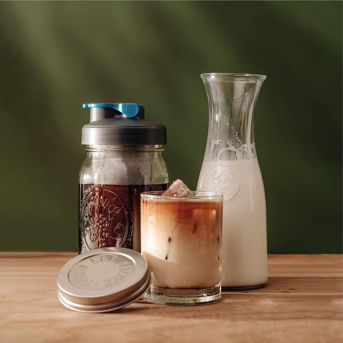 County Line Kitchen dishwasher-safe components simplify cleaning after use.