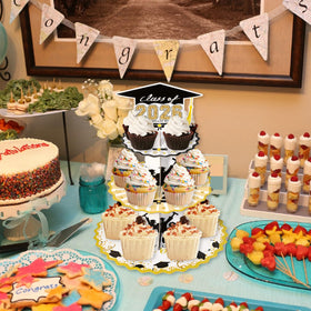 Crafterlife class-of-2026 theme decor complements graduation layouts