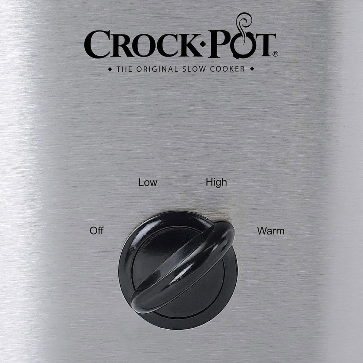 Crock-Pot Cook N Carry 6-quart oval keeps meals warm at gatherings.