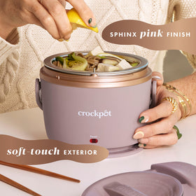 Crock-Pot seal and store lid demonstrating secure transport