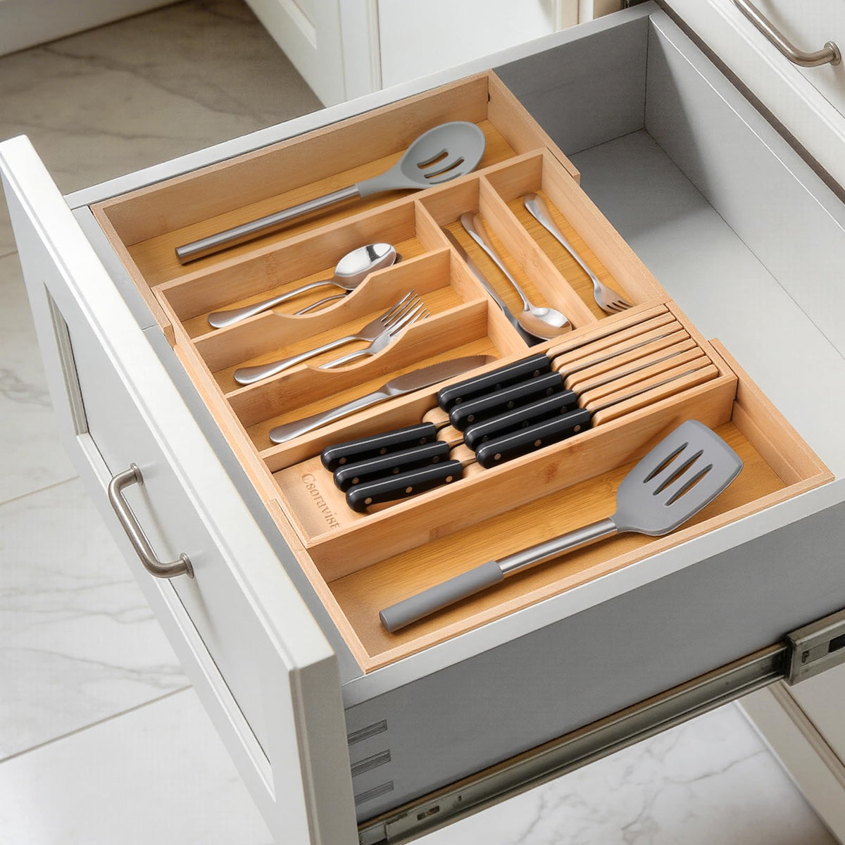 Csoravist multi-use drawer organizer suitable for kitchen, office, or jewelry organization.