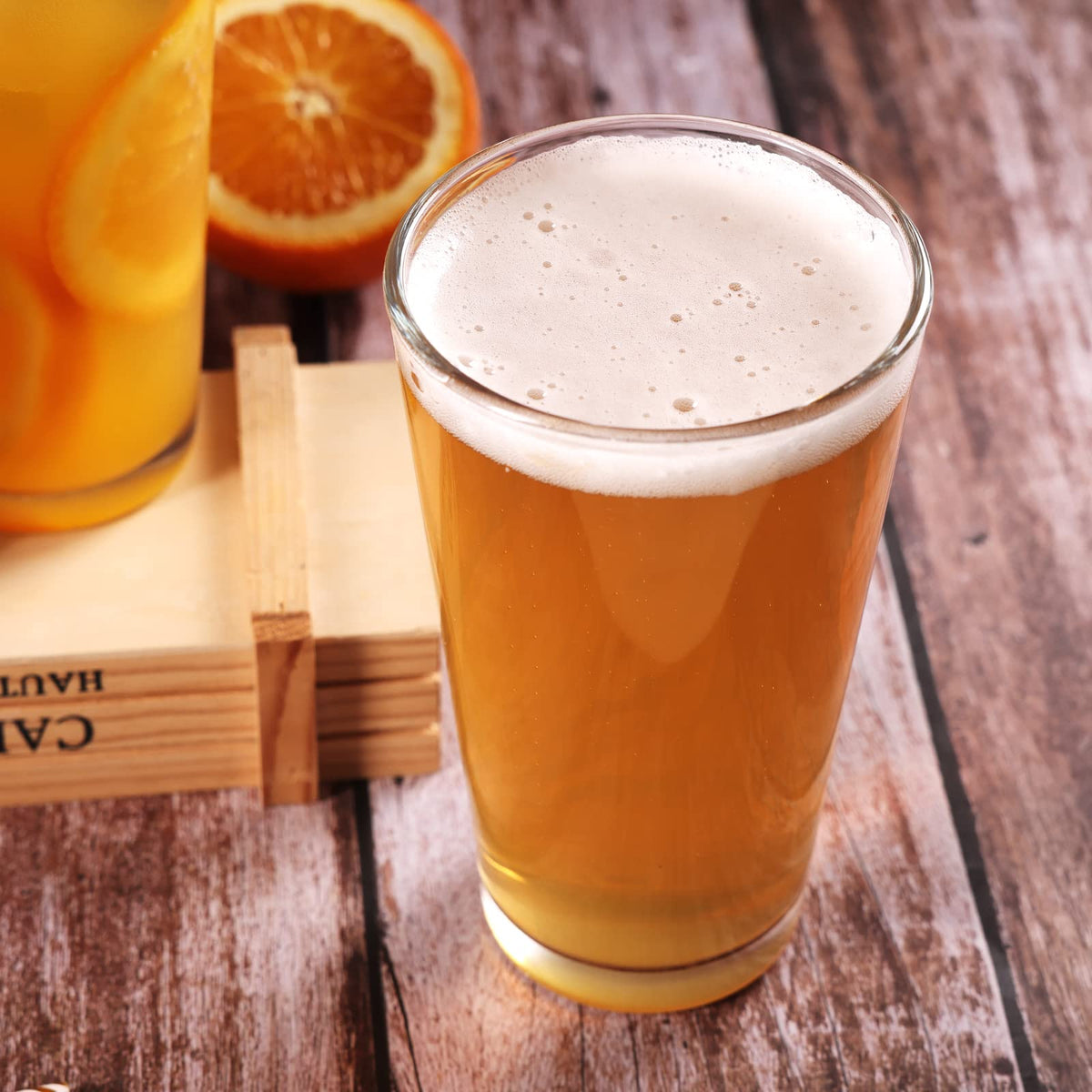 CUCUMI pint glasses curved mouth enhance aroma during pour.