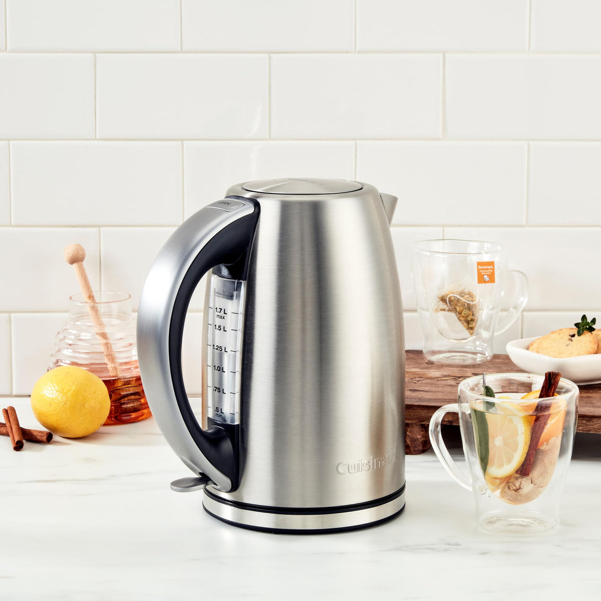Cuisinart 1.7L electric kettle blue backlit window shows water level at a glance.