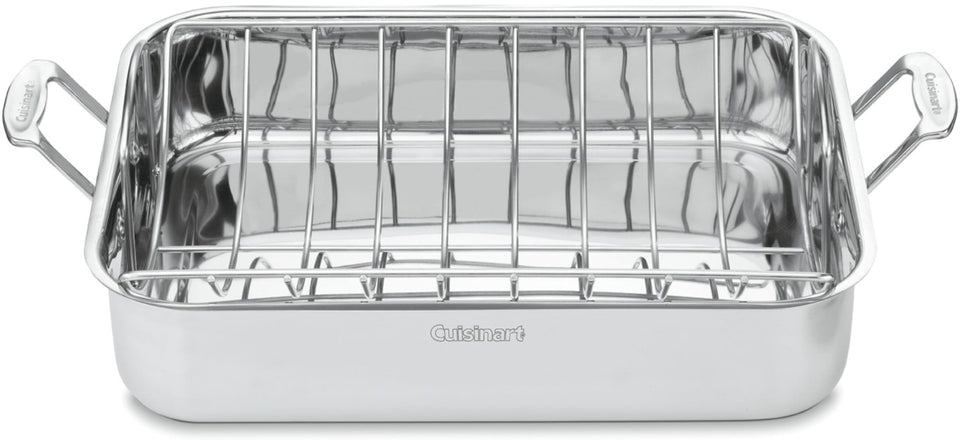 Cuisinart 16-inch roasting pan side view highlighting large capacity for roasts