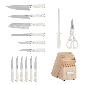 Cuisinart 7-inch santoku knife with ergonomic grip for versatile chopping.