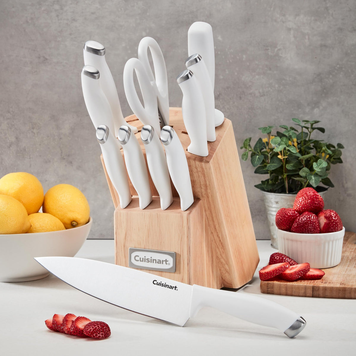 Cuisinart chef knife with high-carbon stainless steel edge for precise cuts.
