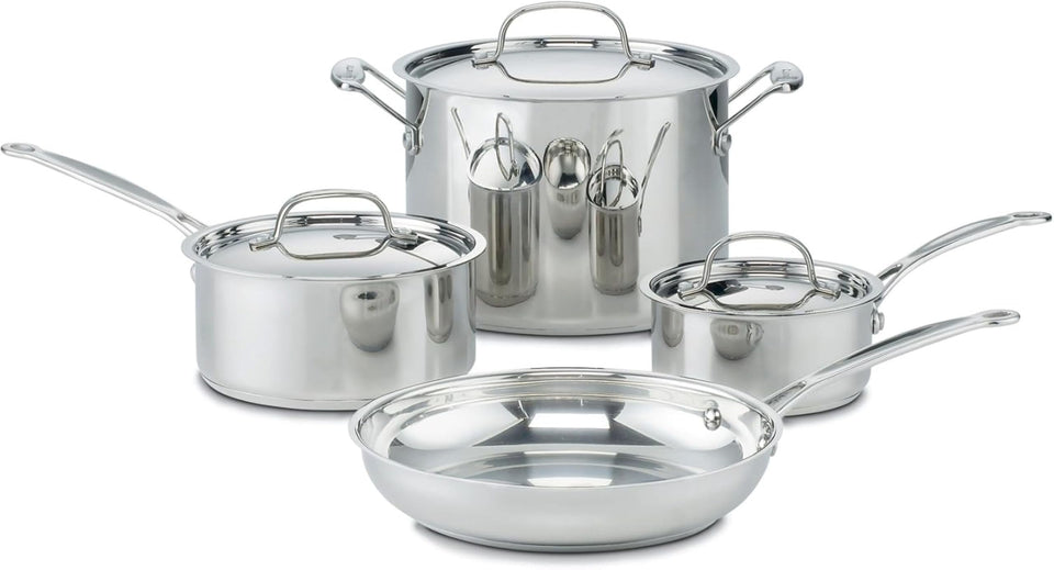 Cuisinart Chef's Classic 1.5-quart saucepan with lid for quick, even heating.