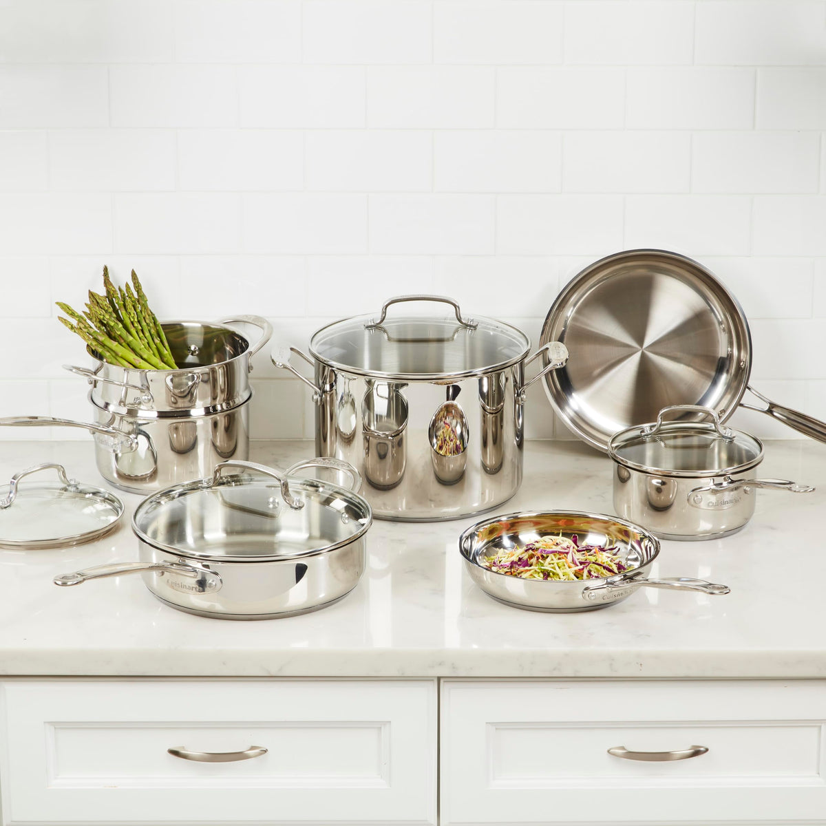 Cuisinart Chef’s Classic 1.5 qt saucepan with glass lid for precise simmering