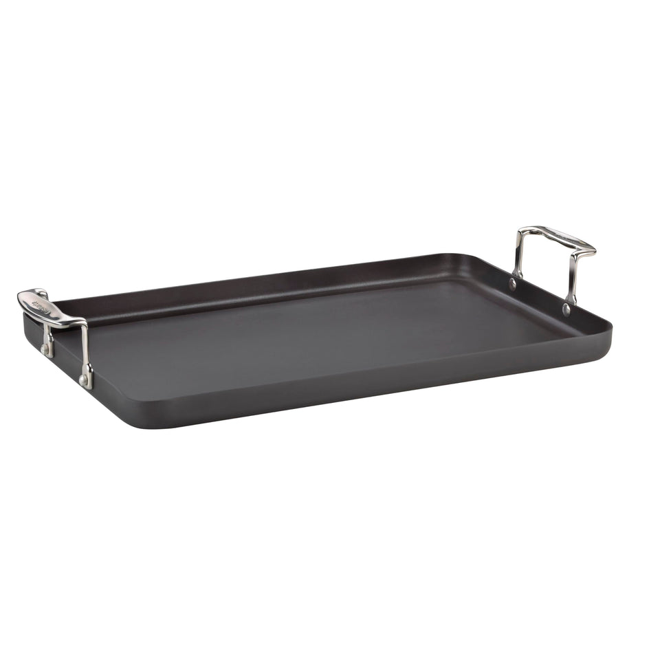 Cuisinart Chef's Classic hard anodized griddle top view for even heating