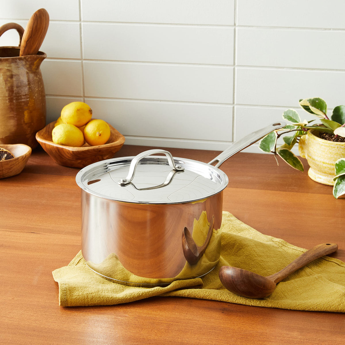 Cuisinart Chef's Classic stainless handle stays cool for comfortable cooking.