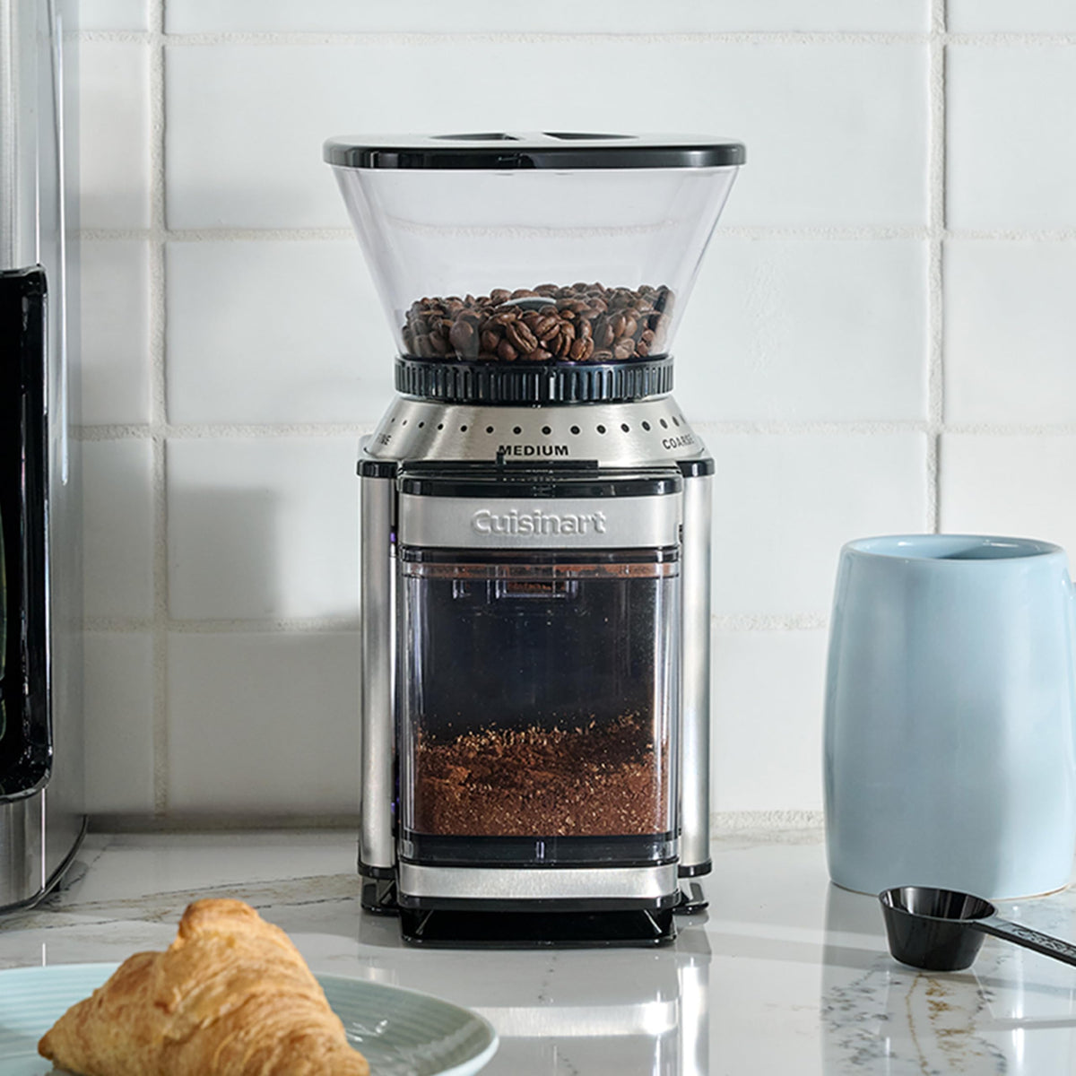 Cuisinart grinder showing one-touch grind for easy operation.