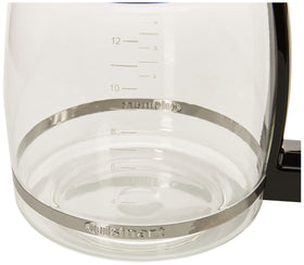 Cuisinart carafe with ergonomic comfort grip handle, suitable for both left and right-handed users.