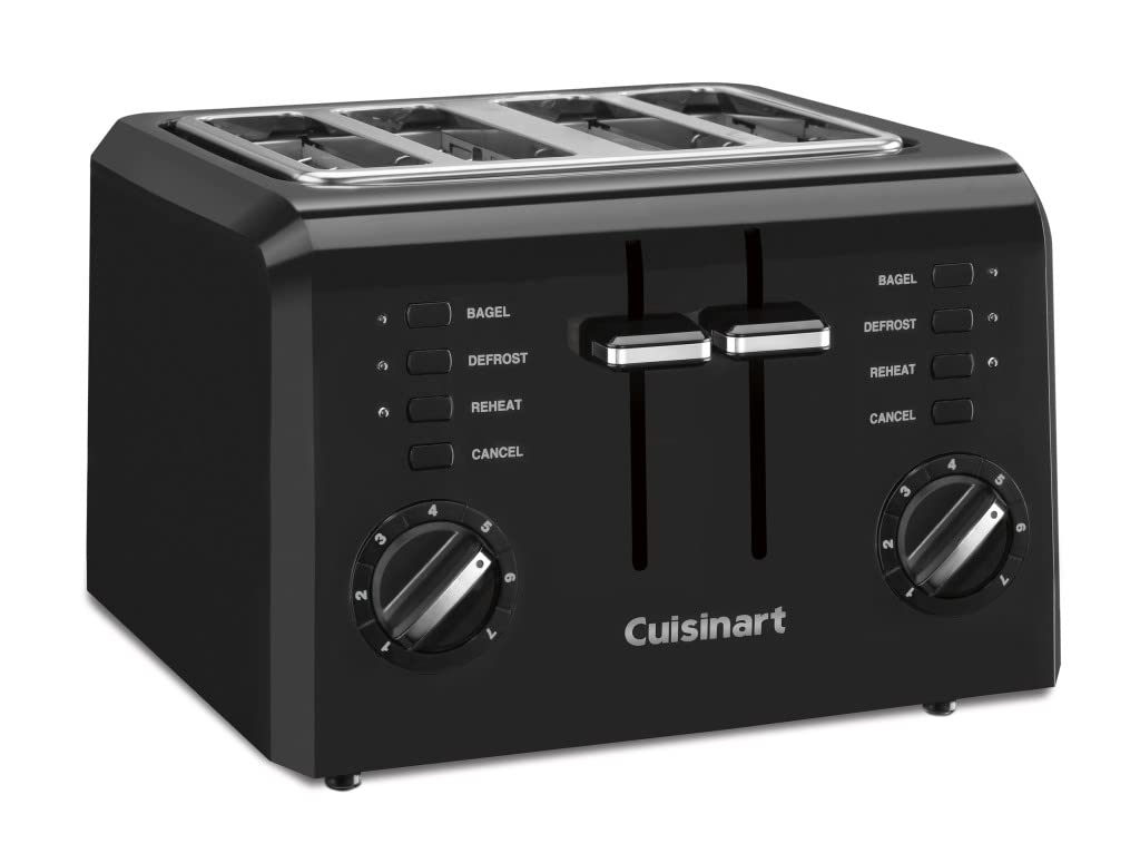 Cuisinart CPT-142BKP1 bagel toast focus shows wide slots for bagels and bread