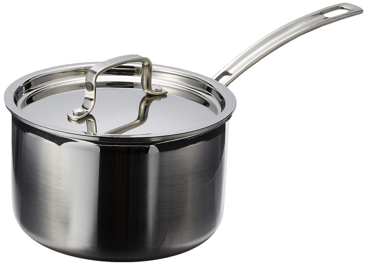 Cuisinart MCP193-18N lid-on view emphasizes moisture retention for flavorful results.