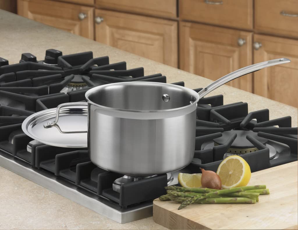 Cuisinart MCP193-18N pour-spout close-up showing drip-free pouring for precise cooking.