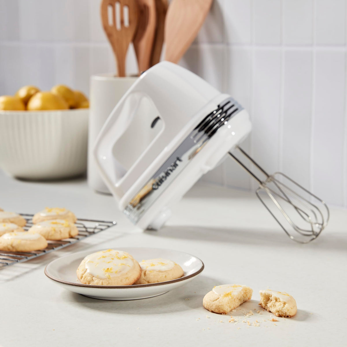 Cuisinart Power Advantage Plus hand mixer long beaters detail for thorough mixing.