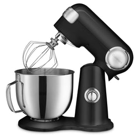 Cuisinart SM-50BK 5.5-quart bowl supports large batches of dough