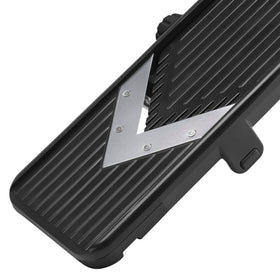 Cuisinart straight-cut option for clean, uniform slices.