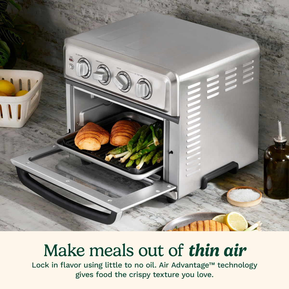 Cuisinart TOA-70W 6-slice toast capacity ideal for family mornings.