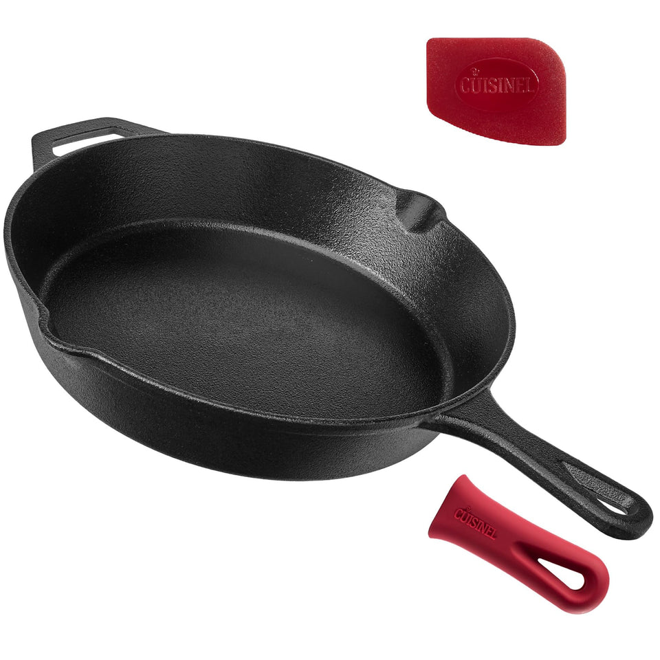 Cuisinel 12-inch cast iron skillet showing even heat for perfect searing