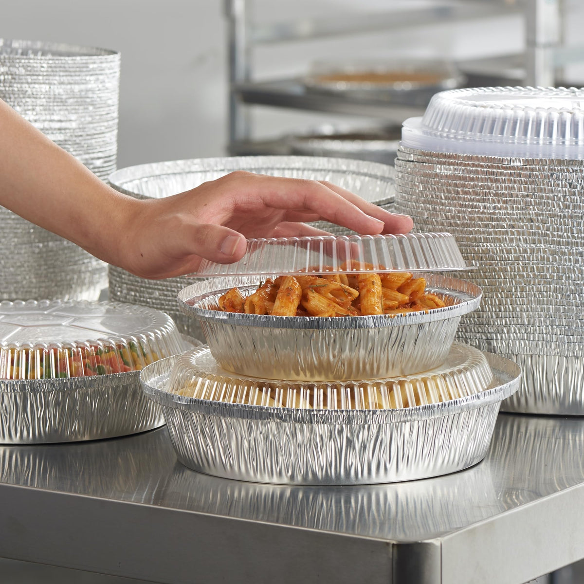 CURTA oven-safe 7in pan with clear lid, suitable for broiling and baking.