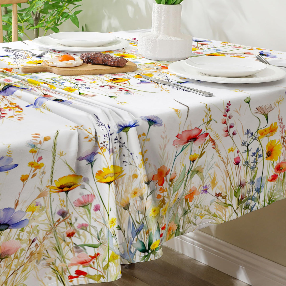 Cusugbaso tablecloth on dining setup promotes elegant family meals.