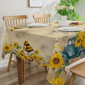 Cusugbaso tablecloth in wrinkle-resistant finish for easy care
