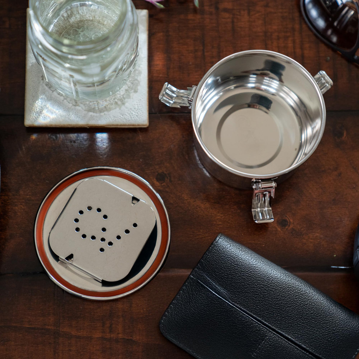 CVAULT food-grade stainless steel provides durable, odor-resistant storage for premium contents.