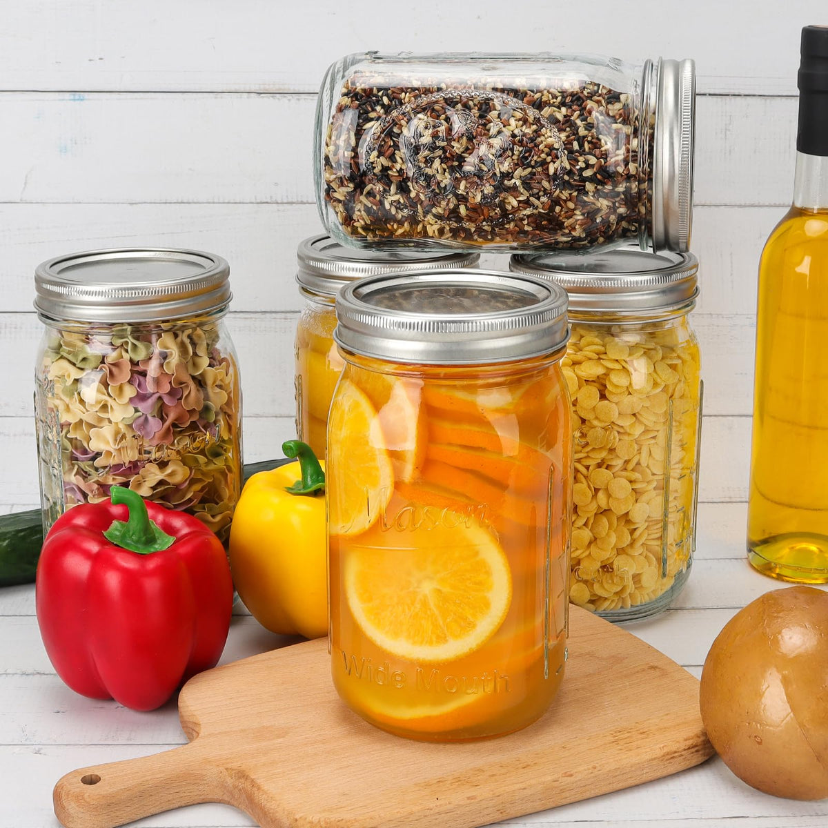 CycleMore jar's grip ridges provide secure handling when hands are wet.