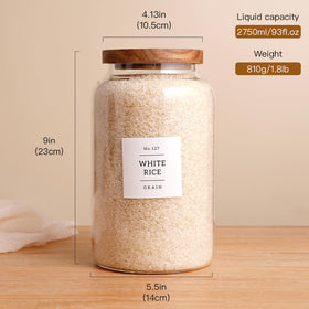 Borosilicate glass container showing heat and cold resistance.