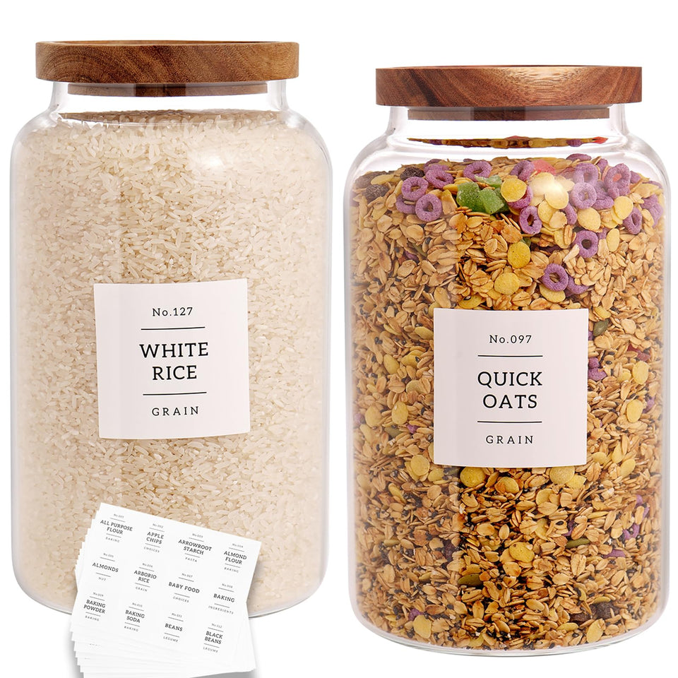CZHQSMZ large glass jar with acacia lid for airtight pantry storage.
