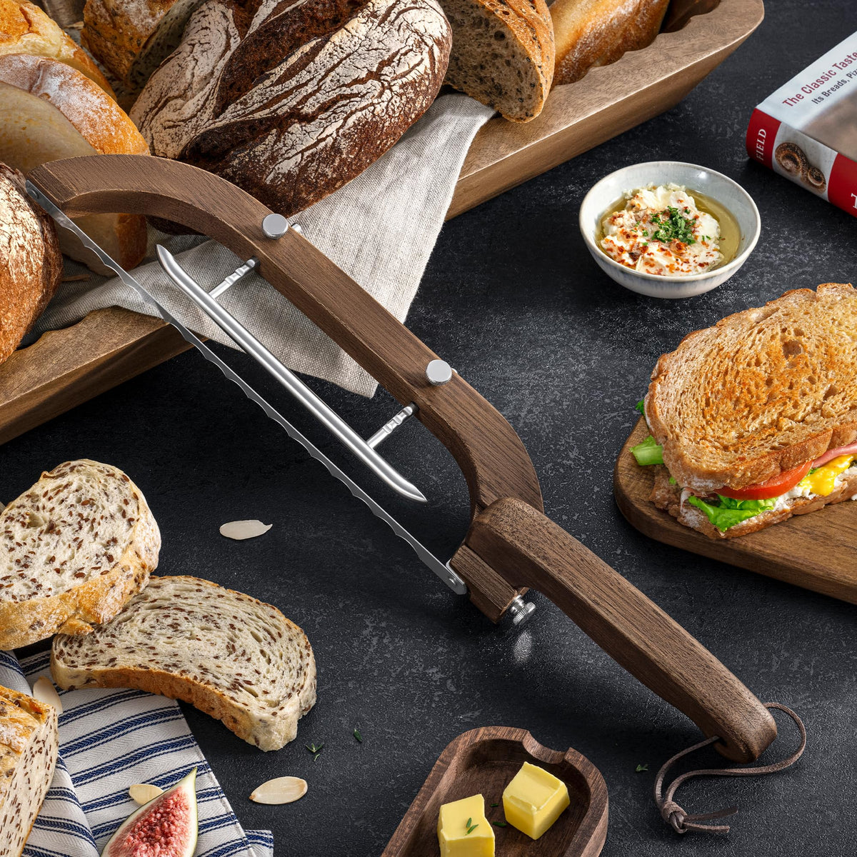 DAFIOZZ protective blade guard for safe storage and handling