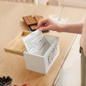Dahey gift-ready recipe box ideal for cooking lovers and new cooks.