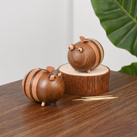 Damuzhi boho bee decor kitchen scene enhances stylish ambiance.